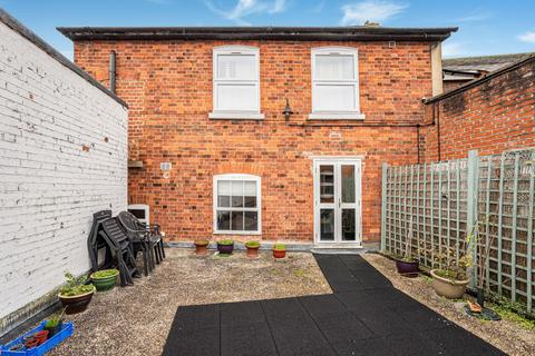 undefined, Loes Alley, High Street, Alton