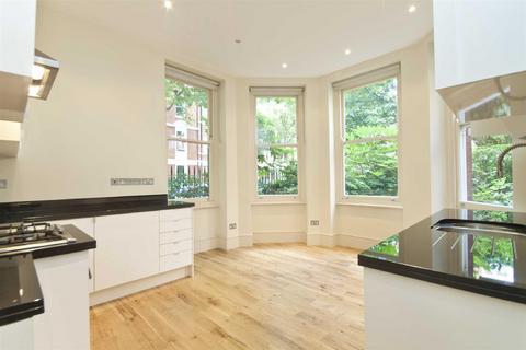 3 bedroom flat for sale, Fitzgeorge Avenue, London, W14