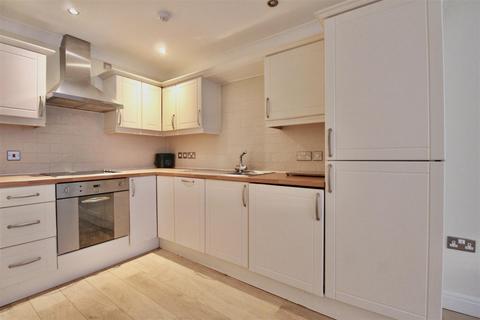 undefined, Charlton Mews, Hull