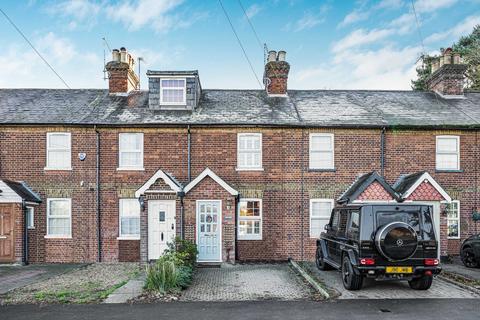 2 bedroom cottage for sale, Dixons Hill Road, Welham Green, AL9