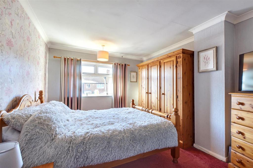 Bedroom One 1.jpeg