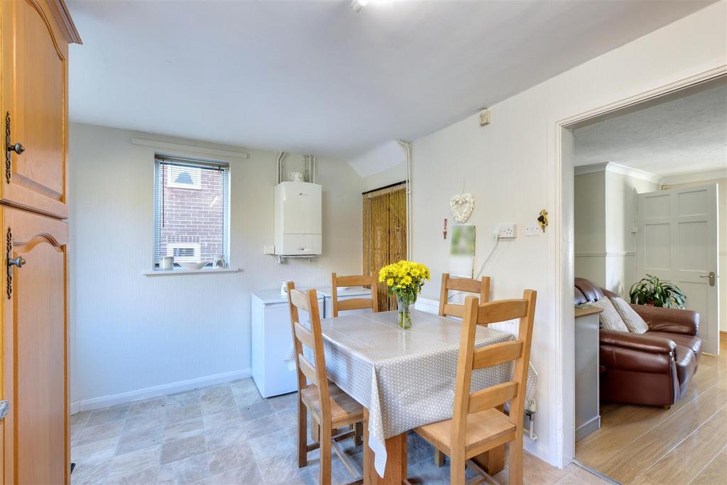Kitchen 8.jpeg