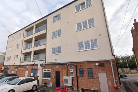 2 bedroom apartment to rent, Flat , Seren House a High Street, Strood, Rochester