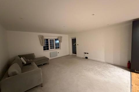 2 bedroom apartment to rent, Flat , Seren House a High Street, Strood, Rochester