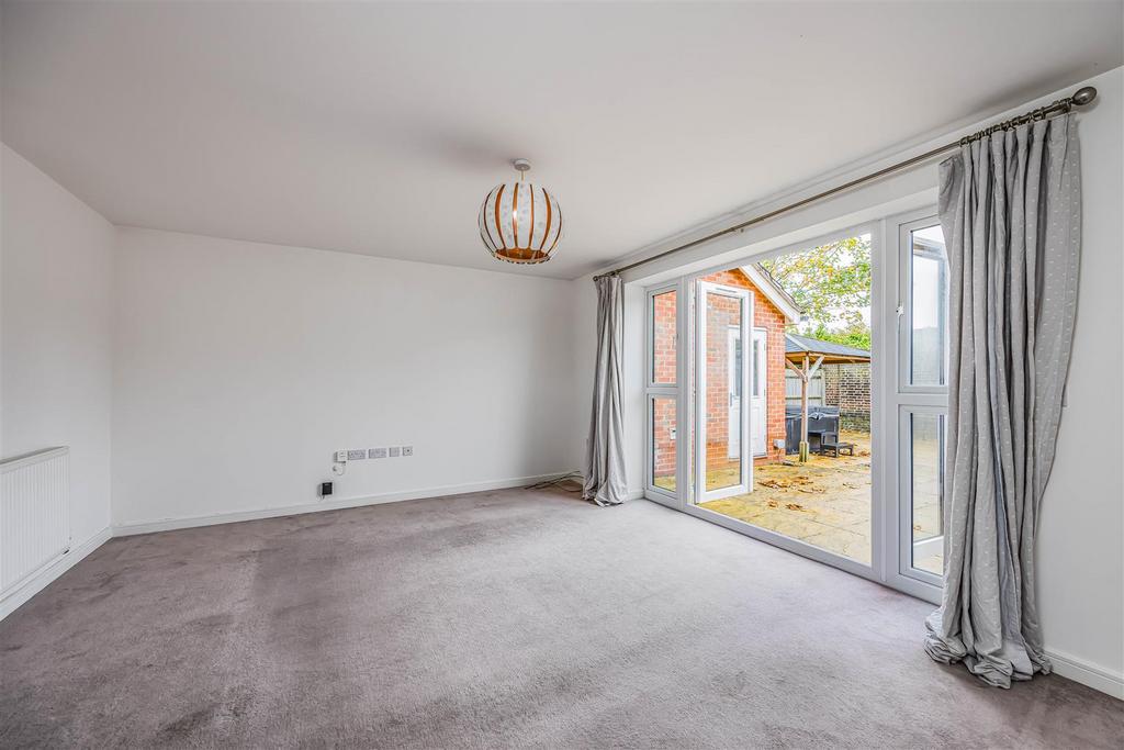 27 Guardians Way, Portsmouth-Small-Portico Marketin