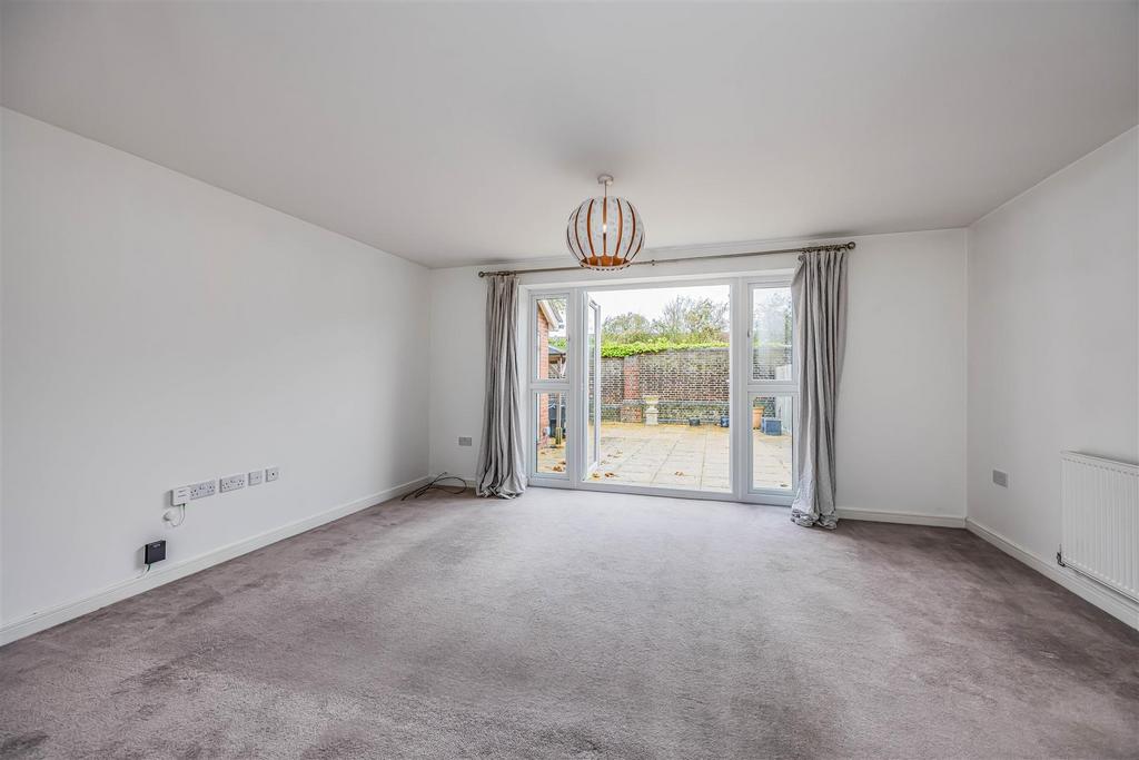 27 Guardians Way, Portsmouth-Small-Portico Marketin