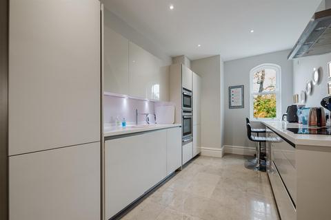 2 bedroom apartment for sale, Dunham Road, Altrincham