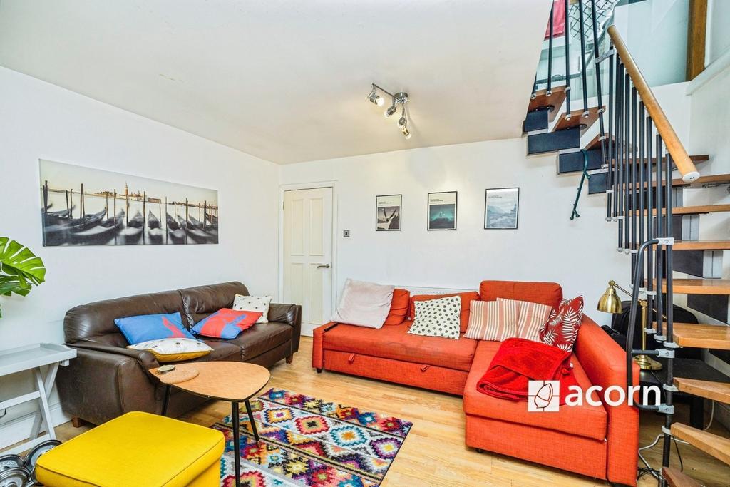 Living Room (2)