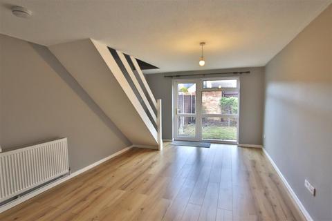 2 bedroom end of terrace house to rent, Redwood Court, Northway, Tewkesbury