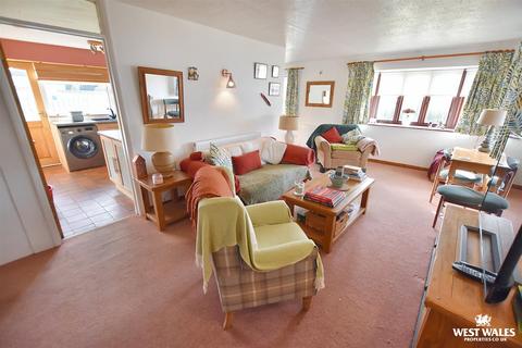 3 bedroom detached bungalow for sale, Whitehall Avenue, Pembroke
