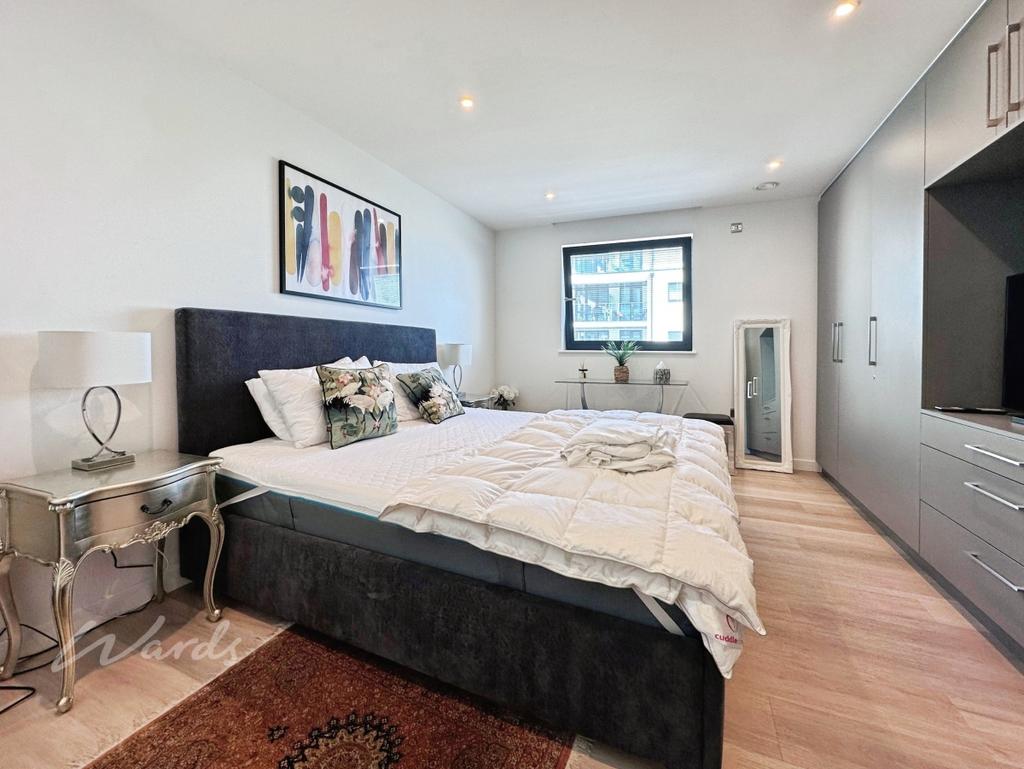 Beach 10 bed 1 use