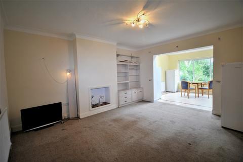 5 bedroom semi-detached house to rent, Kynaston Road Bromley BR1