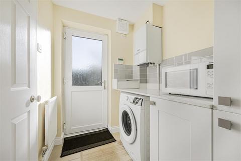 undefined, Hunters Chase, Caversham, Reading