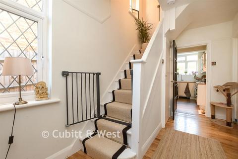 undefined, Old Lodge Lane, Purley CR8