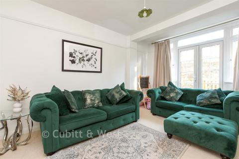 undefined, Old Lodge Lane, Purley CR8