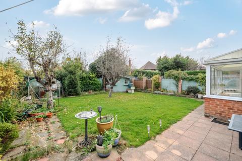 2 bedroom detached house for sale, Green Lane, Shepperton, TW17