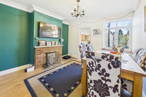 undefined, Cambridge Road, Walton-On-Thames