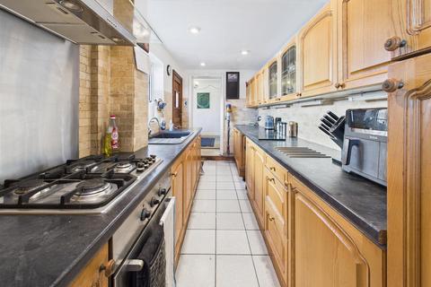 undefined, Cambridge Road, Walton-On-Thames