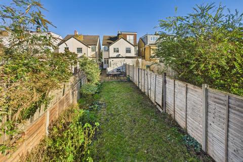 undefined, Cambridge Road, Walton-On-Thames