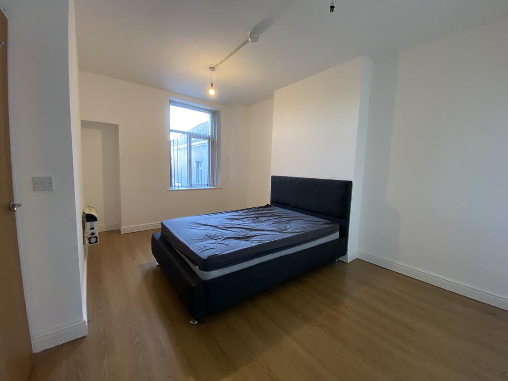 Bedroom-angle1