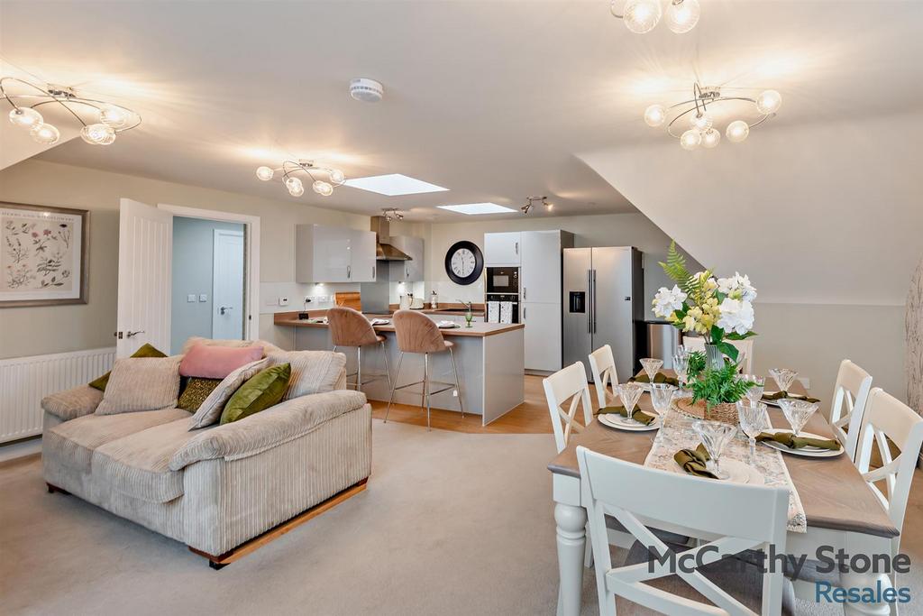 8671001-interior11-800.jpg