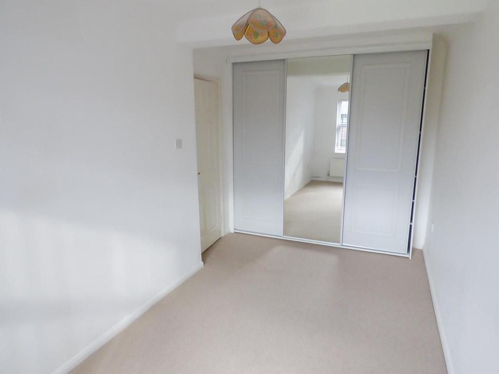 Bedroom: