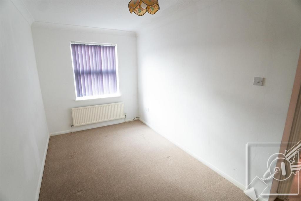 Bedroom: