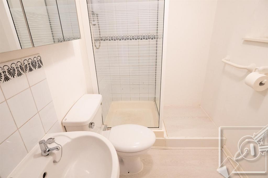 Shower room: