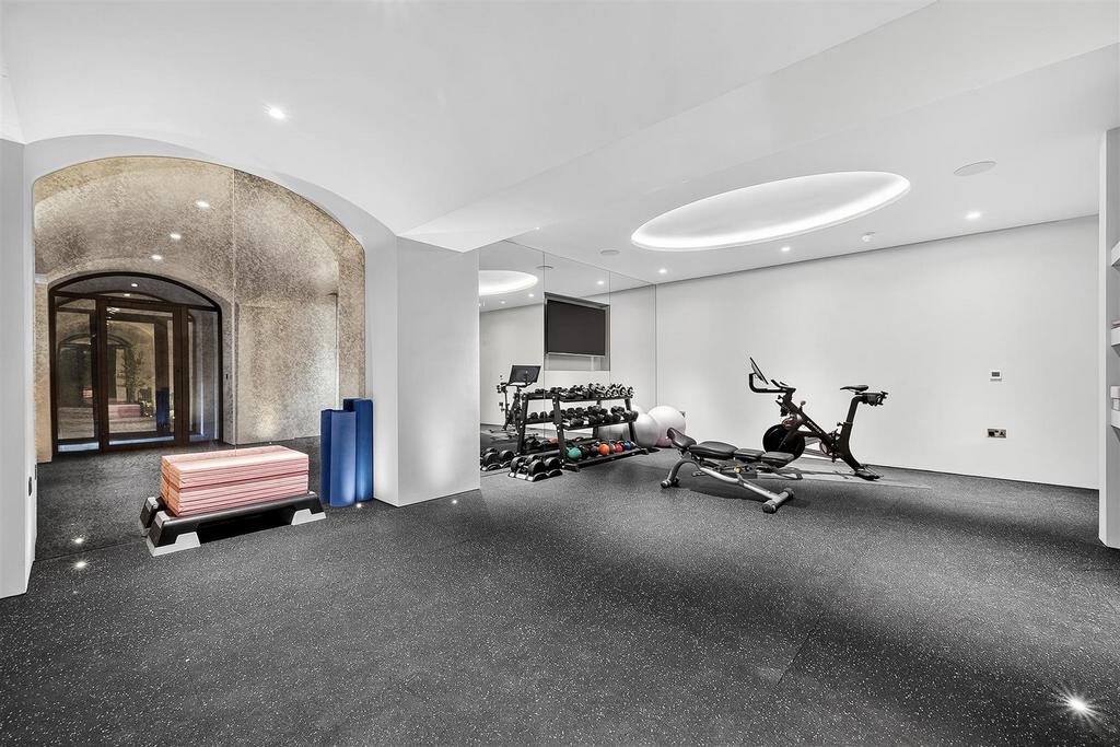 GYM.jpg