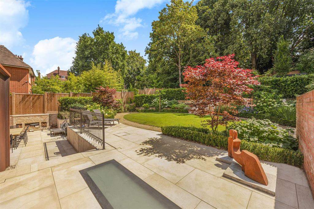 GARDEN1 (1).jpg