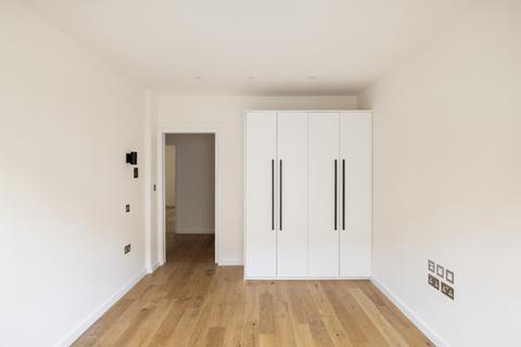 1 bedroom apartment for sale, Loha House, Burrows Mews, London SE1
