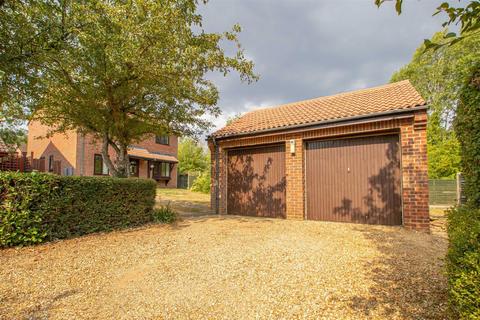undefined, Sheldon Court, GREAT HOLM