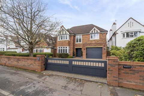5 bedroom detached house to rent - Avenue Road, Dorridge, Solihull