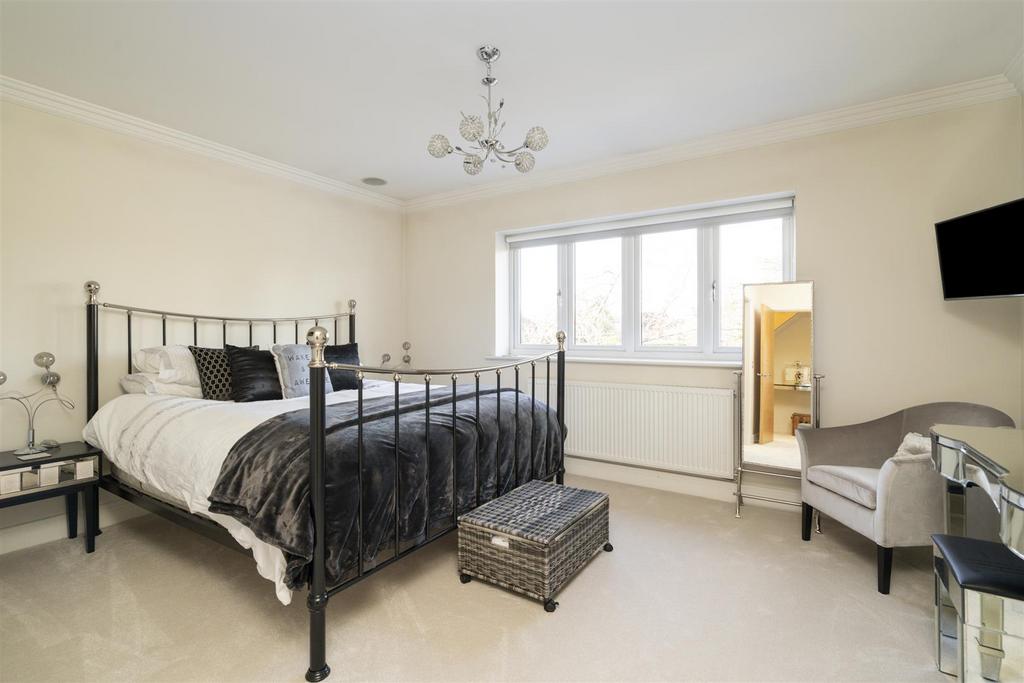 17 Avenue Road 38.jpg