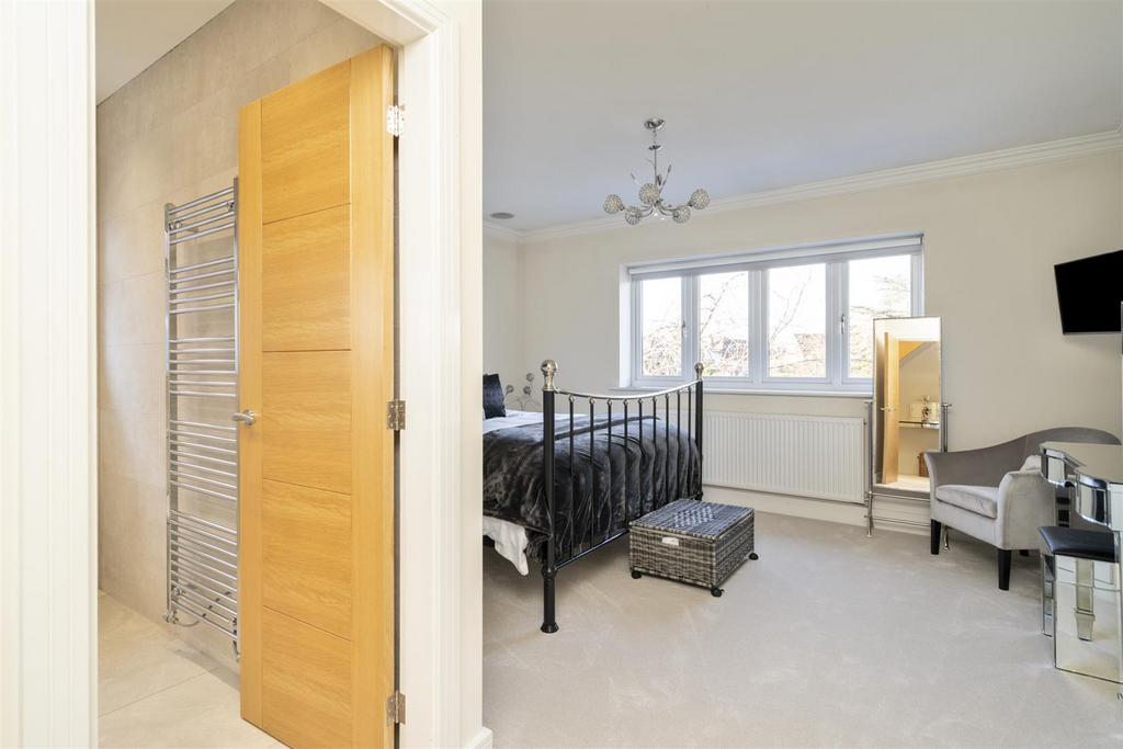 17 Avenue Road 39.jpg