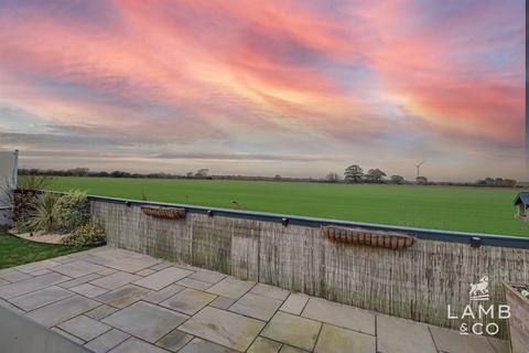 2 bedroom park home for sale, St. Johns Road, Clacton-On-Sea CO16