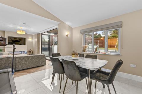 5 bedroom semi-detached house for sale, Rosebery Avenue, High Wycombe HP13