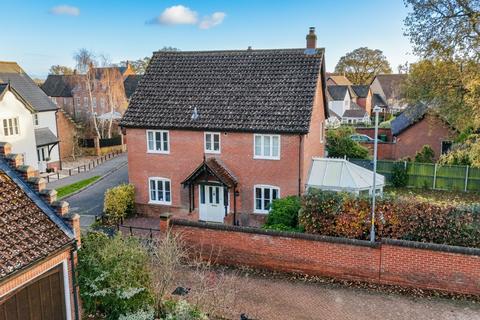 4 bedroom detached house for sale, Blackthorn Way, Poringland, Norwich
