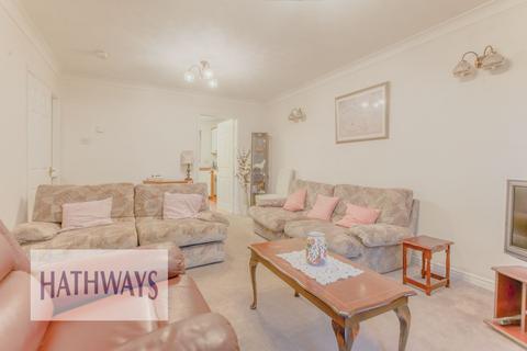 undefined, Rose Gardens, Croesyceiliog, NP44