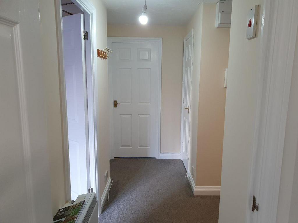 Hallway.jpg