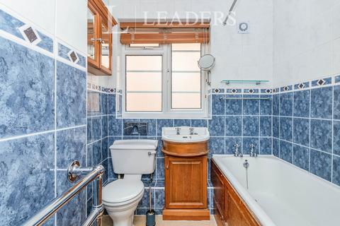 2 bedroom flat to rent, Roymount Court, Lovelace Road, Surbiton, KT6