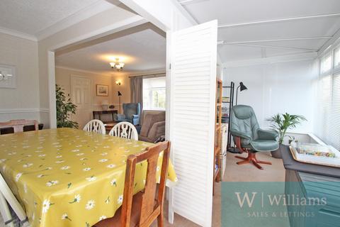 undefined, Medina Park, Folly Lane
