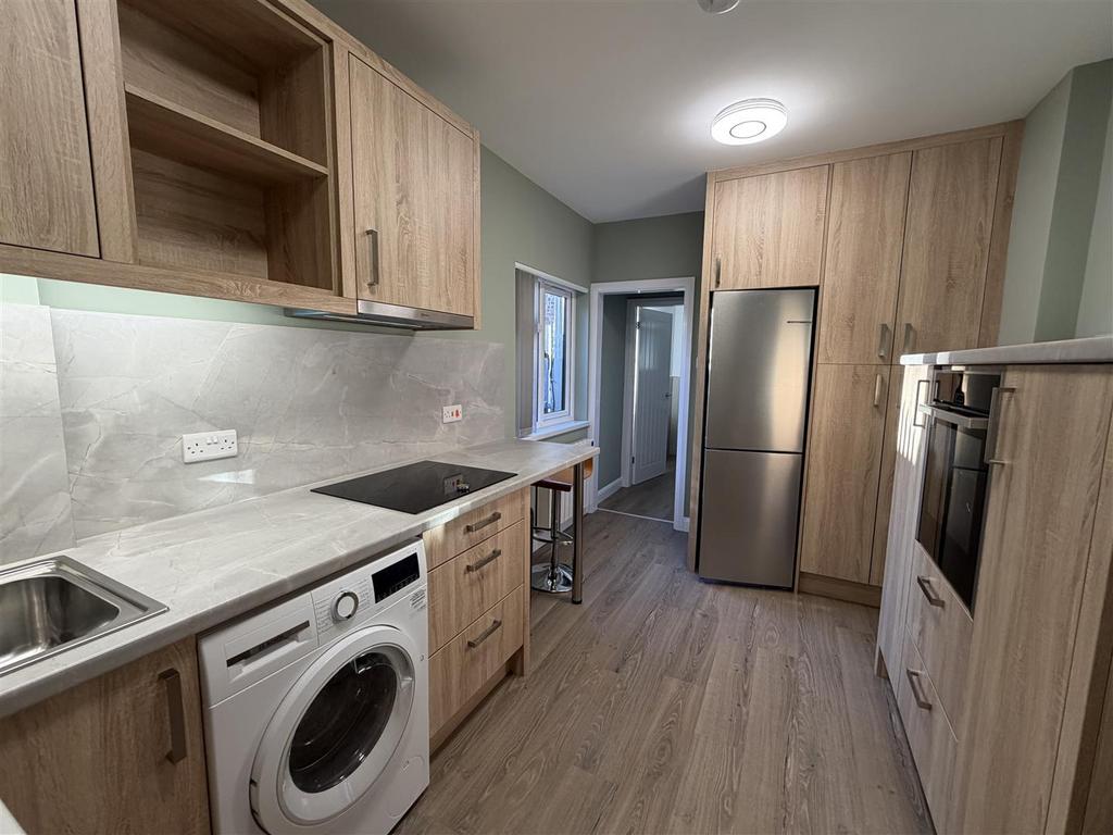 Flat 2 Kitchen