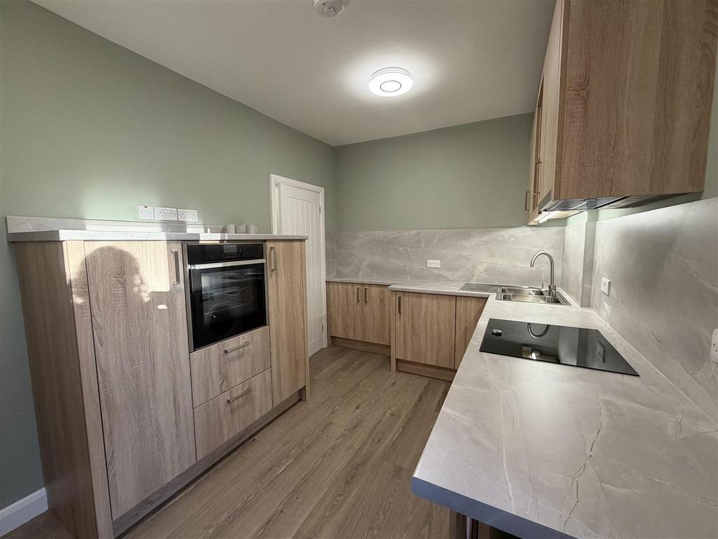 Flat 2 Kitchen