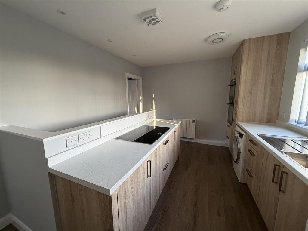 Flat 1 Kitchen