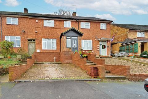 Prestwick Road, Bushey, South Oxhey, WD19