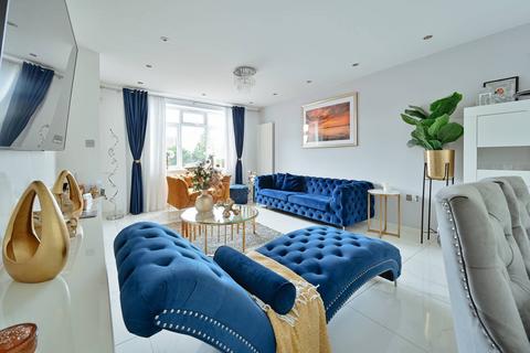 undefined, Prestwick Road, Bushey, South Oxhey, WD19