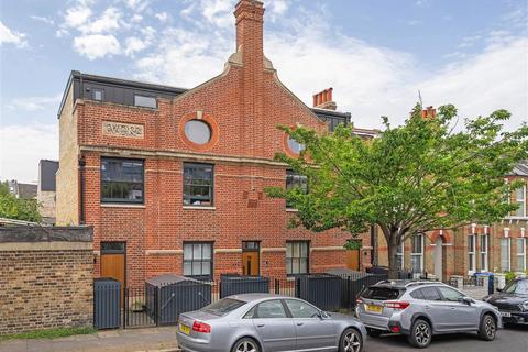 2 bedroom flat for sale, Silvester Road, SE22