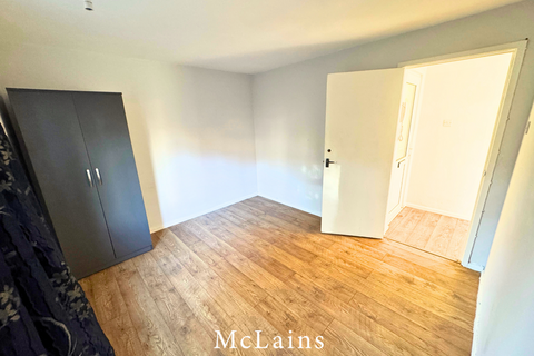 2 bedroom flat to rent, Meyrick Avenue, Luton