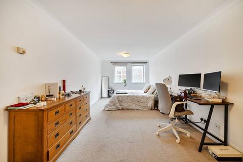 2 bedroom flat for sale, Regency Court, Westminster, London, SW1P